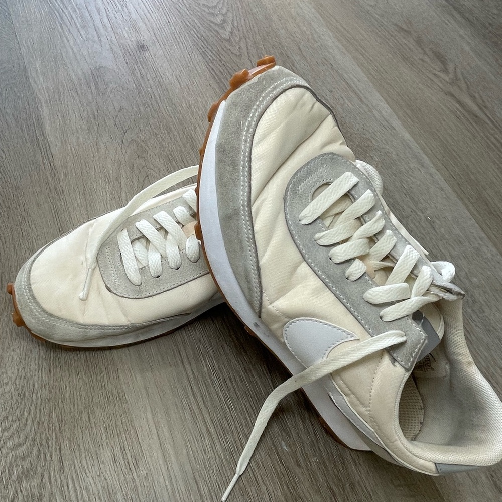 Women Nike Sneakers